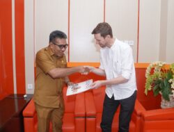 Wawali Tidore Terima Kunjungan Profesor Arkeologi asal Australia