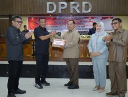 Wali Kota Tidore Sampaikan KUPA-PPAS Tahun Anggaran 2025