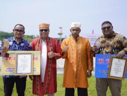 Hadiri Peringatan HUT ke 26 Provinsi Malut, Pemkot Tidore Terima Hadiah Lomba Desa/Kelurahan 