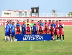 Laga Silaturahmi, BRI Soasio Harus Akui Keunggulan Sofifi Legend di Stadion Gelora Kie Raha